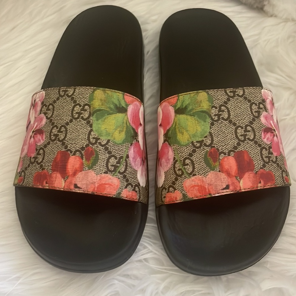 Girls Blooms Supreme Floral Slide Sandal size 36. New never worn